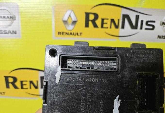 Блок комфорта Renault Sandero 2 2015 284B11091R