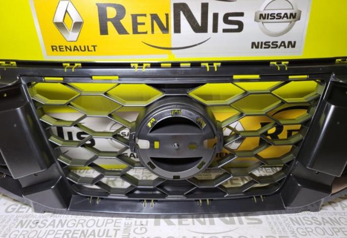 Основание решетки радиатора Nissan Terrano D10 623107953R