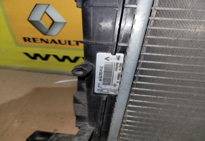 Радиатор охлаждения двигателя Renault Duster 2 214105731R