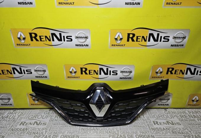 Решетка радиатора Renault Kaptur 623109428R