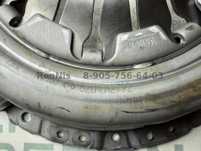 Ниссан Террано 3 D10 комплект сцепления 2.0 НОВЫЙ 302051060R