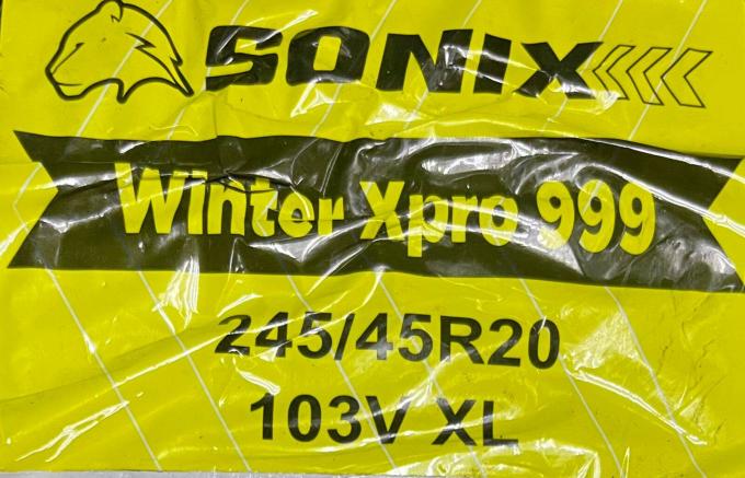 245/45 R20 Sonix WinterXPro 999 зимние нешипованные