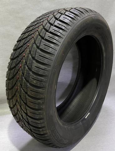 Lassa Snoways 4 215/55 R17