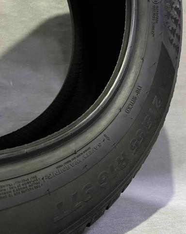 Kumho WinterCraft Ice Wi51 215/55 R16