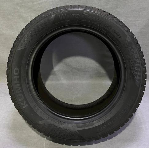 Kumho WinterCraft Ice Wi51 215/55 R16