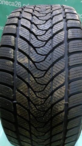 235/45 R17 Delinte WD1 зимние нешипованные