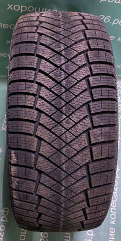 235/45 R18 Pirelli Winter Ice Zero зимние нешипованные