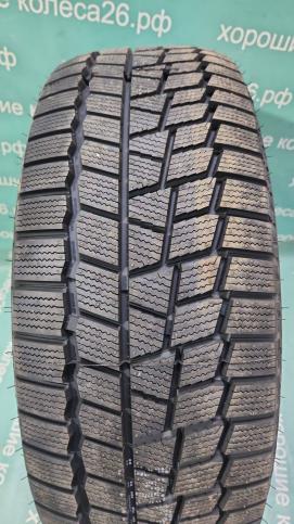 215/60 R16 MaxxisArctic Trekker 