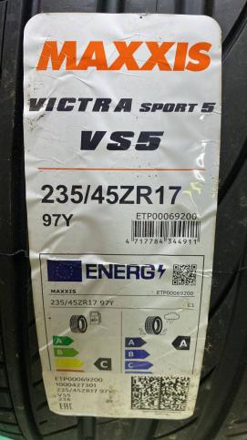 235/45 R17 Maxxis Victra Sport VS5 летние