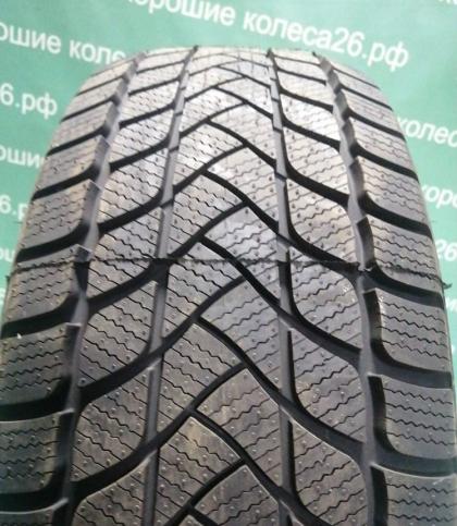 Delinte Winter WD6 215/50 R17