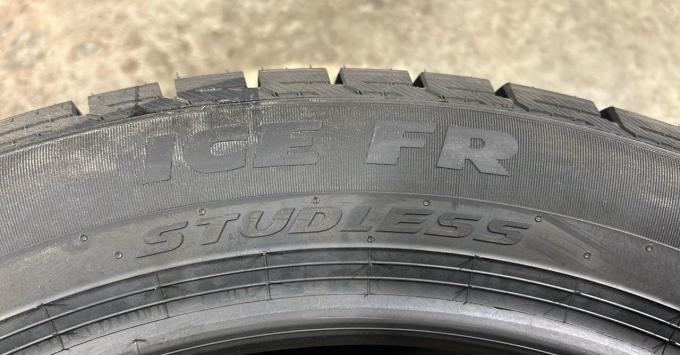 Formula Ice FR 245/45 R18 100H