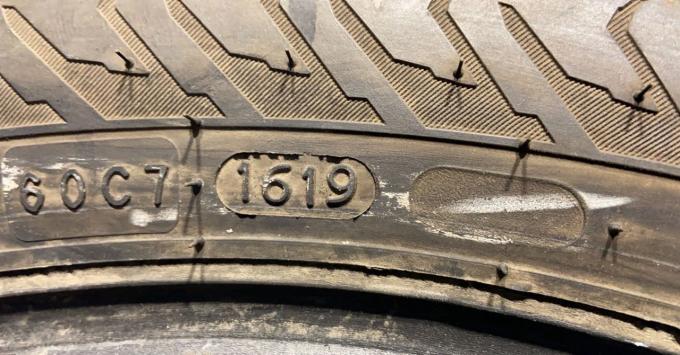 Nokian Tyres Hakkapeliitta 8 225/55 R17 101T