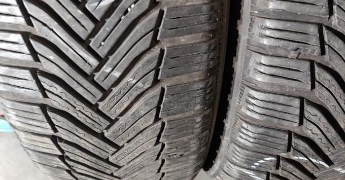 Michelin Alpin 6 205/60 R16 96H