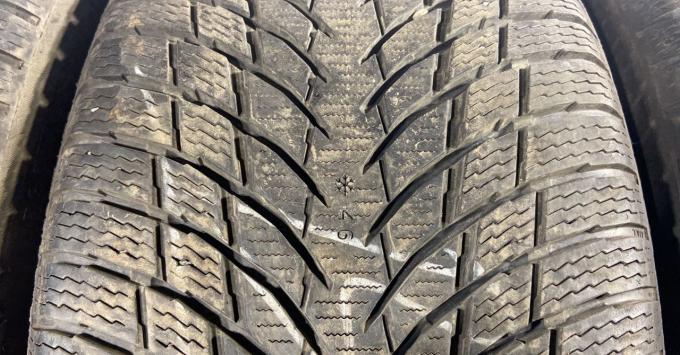 Nokian Tyres WR Snowproof P 245/45 R19 102V