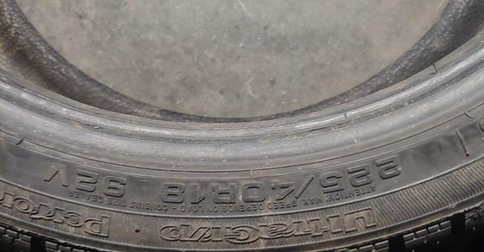 Goodyear UltraGrip Performance 225/40 R18 92V