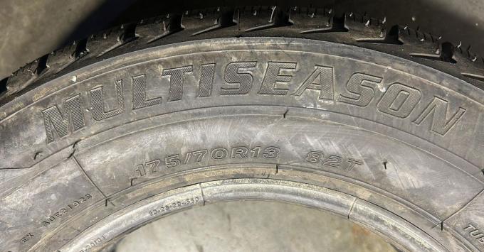 Firestone Multiseason 175/70 R13 82T