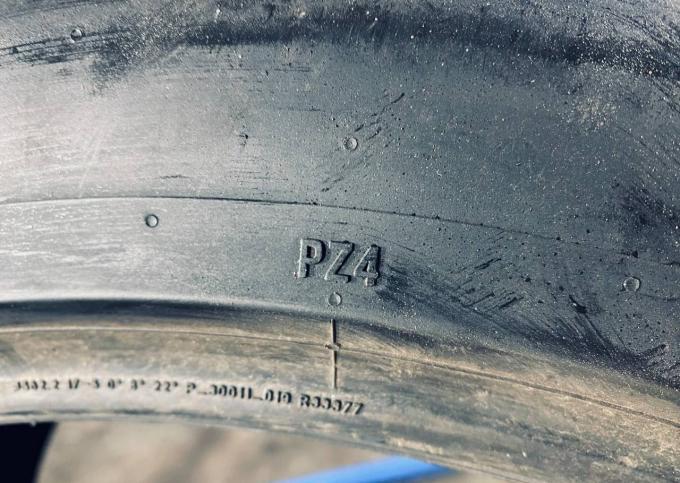 Pirelli P Zero PZ4 325/35 R22 114Y