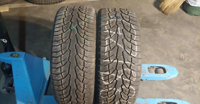 Uniroyal AllSeasonExpert 2 235/55 R17 103V