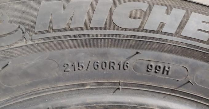 Michelin Alpin 5 215/60 R16 99H