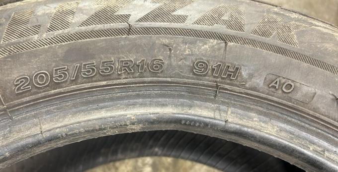 Bridgestone Blizzak LM-32 205/55 R16 91H