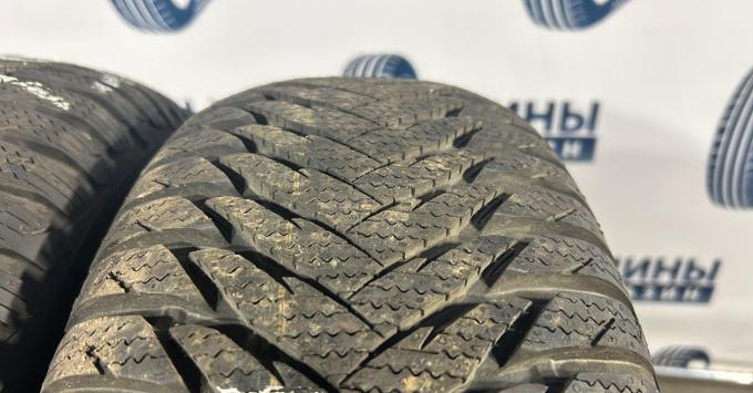 Goodyear UltraGrip 8 205/60 R15 91T