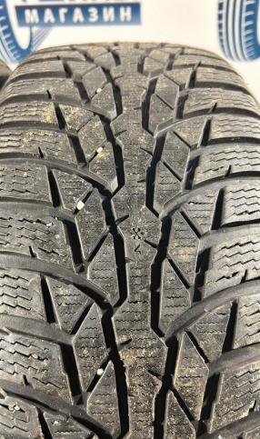 Nokian Tyres WR D4 215/60 R16 99H