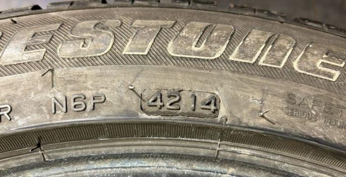 Bridgestone Blizzak LM-25 225/50 R17 94H