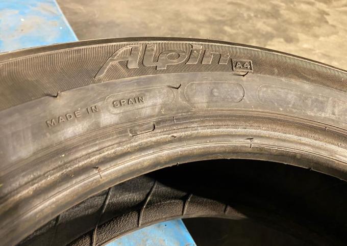 Michelin Alpin A4 185/60 R15 88T