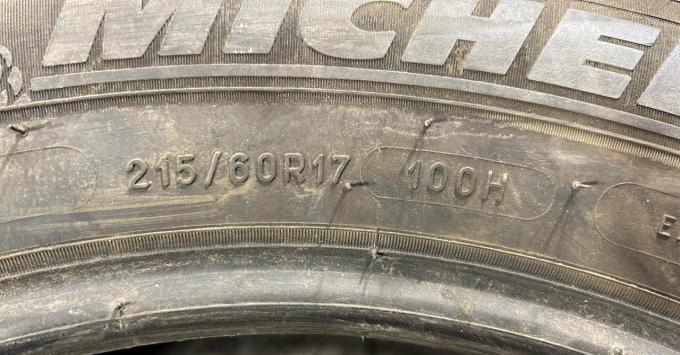 Michelin Alpin 5 215/60 R17 100H