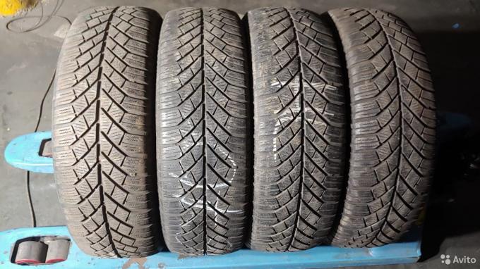 Continental ContiWinterContact TS 830 205/65 R15 94T