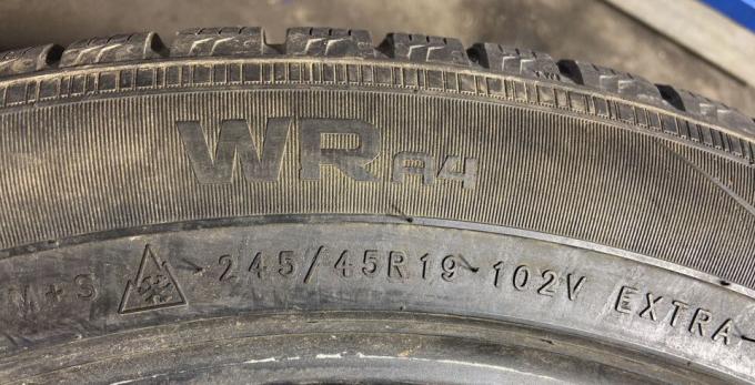 Nokian Tyres WR A4 245/45 R19 102V