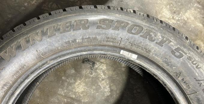 Dunlop Winter Sport 5 SUV 215/60 R17 96H