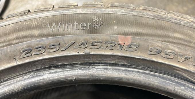 Eurorepar Reliance Winter 235/45 R18 98V