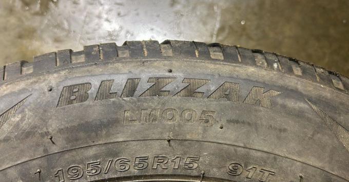 Bridgestone Blizzak LM-005 195/65 R15 91T