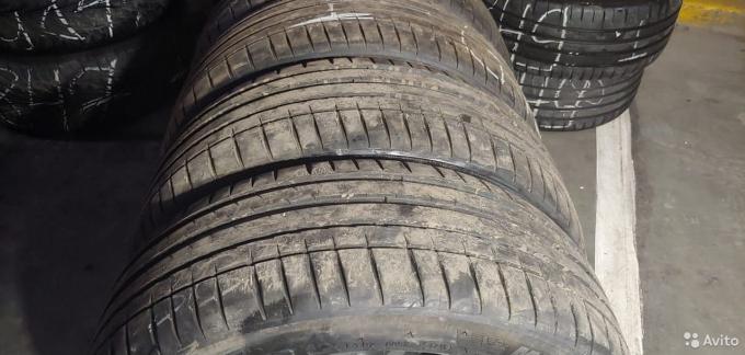 Michelin Pilot Sport 4 225/45 R19 96W