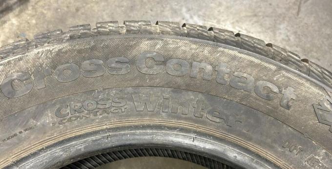 Continental ContiCrossContact Winter 215/65 R16 98H