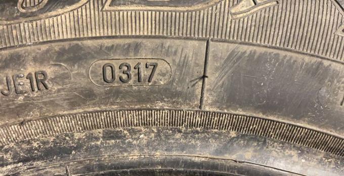 Goodyear EfficientGrip 195/60 R16 89H