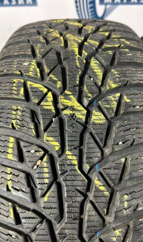 Nokian Tyres WR D4 215/60 R16 99H