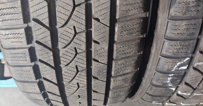 Falken Eurowinter HS-439 225/40 R18 92V