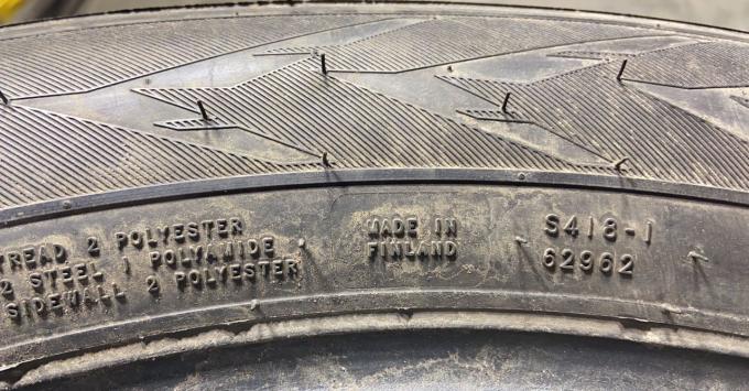 Nokian Tyres WR Snowproof 235/50 R19 99V