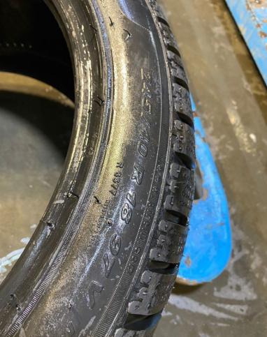 Pirelli Sottozero Winter 240 245/40 R18 97V