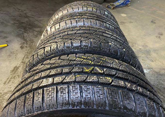 Pirelli Winter Sottozero 240 Serie II 235/45 R18 94V