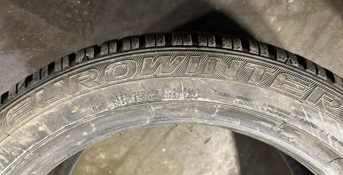 Falken Eurowinter HS01 245/45 R18 100V