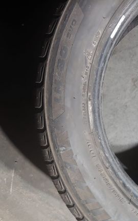 Bridgestone Blizzak LM-80 Evo 255/55 R18 109H