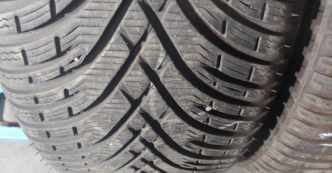 Kleber Krisalp HP3 235/50 R18 101V