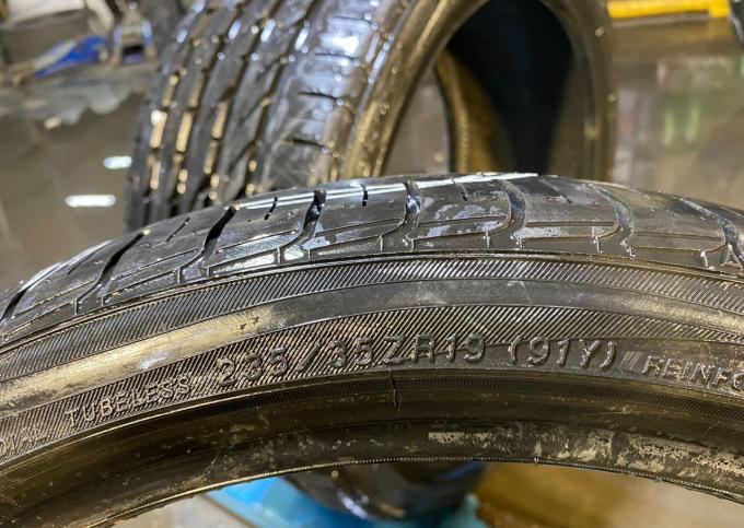 Yokohama Advan Sport V103S 235/35 R19 91Y