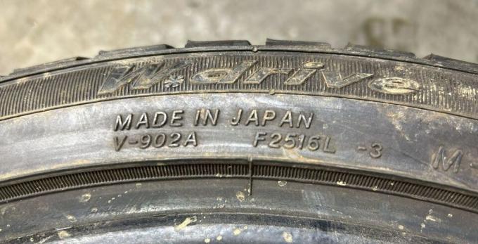 Yokohama W.Drive V902A 215/40 R18 85V