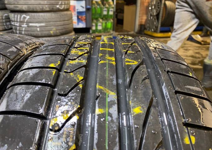 Bridgestone Potenza RE050A 235/45 R18 94Y