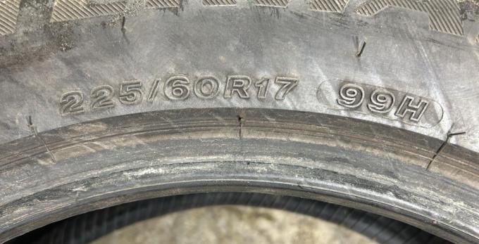 Firestone Winterhawk 4 225/60 R17 99H