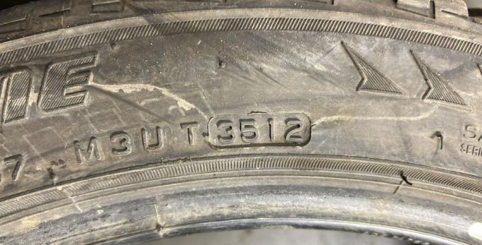 Bridgestone Blizzak LM-25 225/45 R18 95V